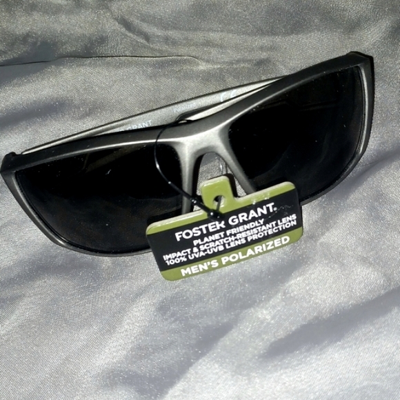 🍁3/$15 NWT Foster Grant Planet Friendly Sunglasses - Picture 2 of 6